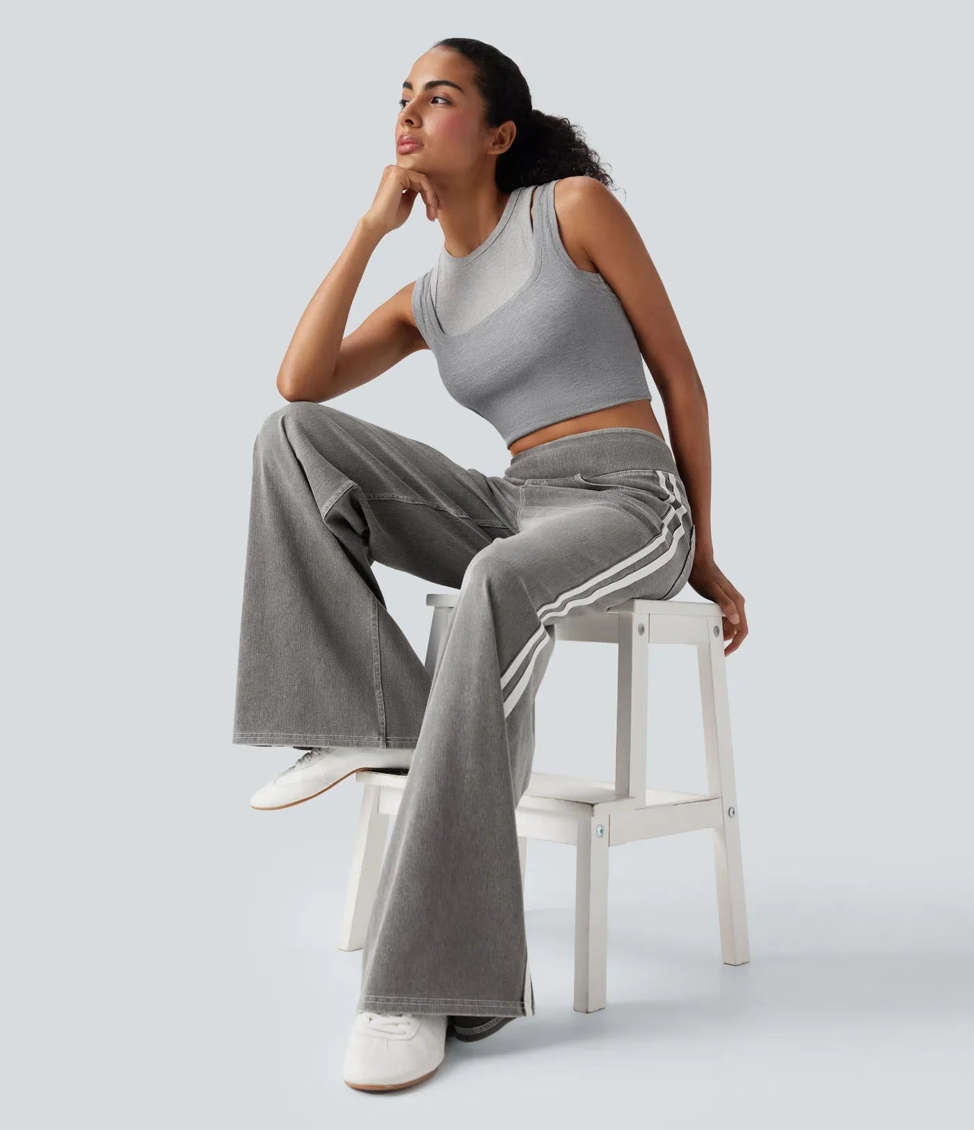 Bianca | Pantaloni comodi ed elastici con tasche profonde e raffinate